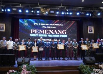 Bupati Asahan menghadiri sidang istimewa penyampaian Laporan Tahunan Pengadilan Tinggi Medan Tahun 2023, Kamis (7/3/2024).
