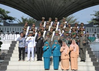 Bupati Asahan H. Surya, BSc usai memimpin upacara HUT Satpol PP ke-74 di Alun-alun Ramabate Rata Raya Kisaran, Rabu (6/3/2024).