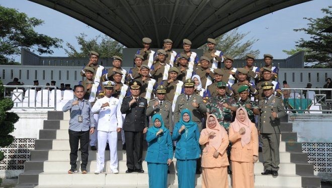 Bupati Asahan H. Surya, BSc usai memimpin upacara HUT Satpol PP ke-74 di Alun-alun Ramabate Rata Raya Kisaran, Rabu (6/3/2024).