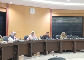 Rapat Komisi IV DPRD Provinsi Gorontalo bersama Dinas Pendidikan dan Kebudayaan Provinsi Gorontalo, Senin (22/4/2024) (muhajir/gopos)