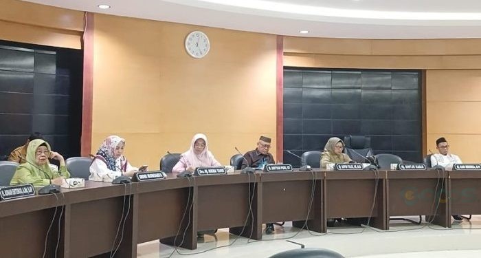Rapat Komisi IV DPRD Provinsi Gorontalo bersama Dinas Pendidikan dan Kebudayaan Provinsi Gorontalo, Senin (22/4/2024) (muhajir/gopos)