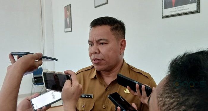 Sekretaris Dewan Provinsi Gorontalo, Sudarman Samad saat diwawancarai awak media tentang kesiapan SulutGo Expo 2024, Senin (22/4/2024) (laila/gopos)