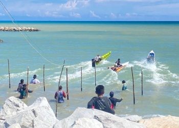 Pelepasan peserta Balap Perahu di Pantai Tanjung Bulili Pohuwato. (F. Aas Ome/Gopos)