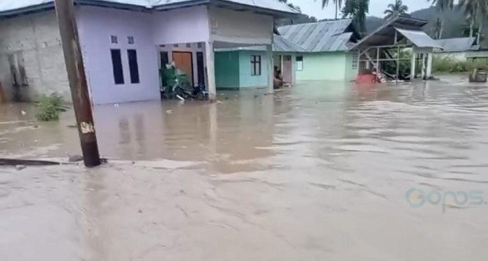 Salah satu potret banjir bandang di Kecamatan Taluditi, Kabupaten Pohuwato, Gorontalo, Selasa (23/4/2024).