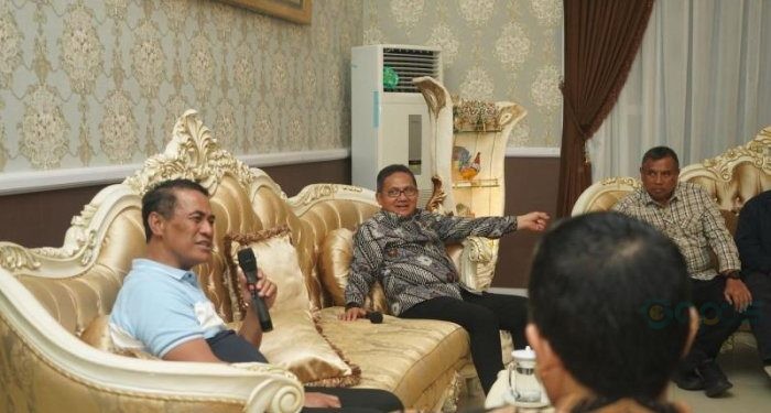 Hubungan Wali Kota Gorontalo, Marten Taha dengan Menteri Pertanian RI, Andi Amran Sulaiman, tidak hanya terjalin dalam dunia birokrasi pemerintahan dan politik.