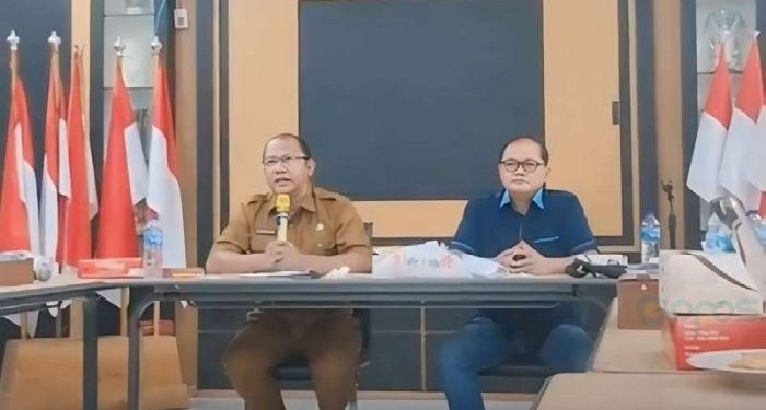 Sekertaris Daerah Provinsi Gorontalo, Sofian Ibrahim saat  keterangan pers di Rumah Dinas Gubernur Gorontalo, Selasa (30/4/2024). Humas Pemprov Gorontalo.