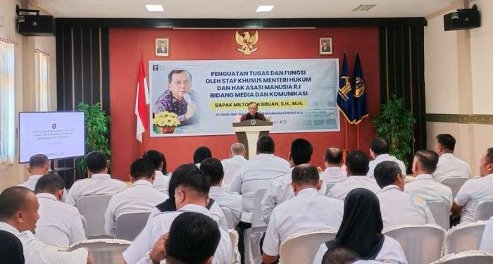 Stafsus Menkumham Tegaskan Pentingnya Rencana Aksi Konsisten dan Komprehensif di Kemenkumham Gorontalo 