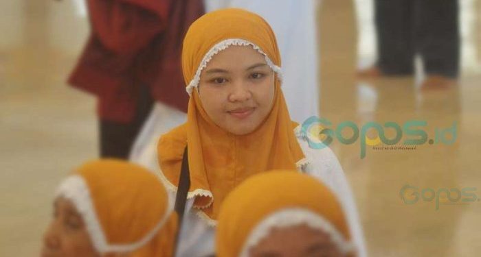 Rayhan Putri Maiyo Jemaah Calon Haji (JCH) Gorontalo termuda berusia 20 tahun asal Desa Dunggala, Kecamatan Tapa, Bone Bolango. (Putra/Gopos)