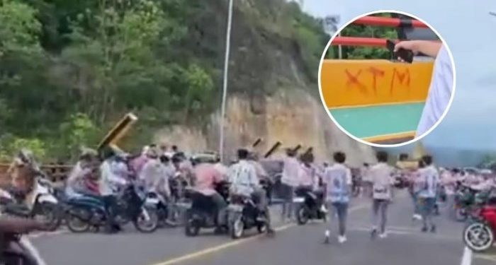 Sejumlah pelajar di Gorontalo terlihat melaksanakan perayaan kelulusan dengan melaksanakan konvoi.