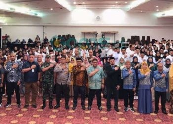 Foto Pelantikan Panitia Pemungutan Suara se-Kota Gorontalodi Hotel Fox, Gorontalo (Minggu/26/5/2024) Foto Rama/Gopos