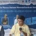 Direktur gopos.id, Andi Arifudin  (kiri) bersama Pemimpin Redaksi Harian Gorontalo Post, Jitro Paputungan (tengah) menjadi narasumber dalam dialog BISIK Mahasiswa Jurnalistik Jurusan Komunikasi UNG