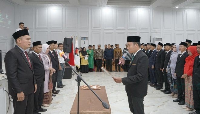 Suasana pelantikan 125 Anggota PPK se-Kabupaten Asahan, Kamis (16/5/2024).