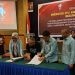 Penandatangan nota kesepahaman antara Ketua KPU Kabupaten Gorontalo, Roy Harmain, bersama perwakilan pimpinan media massa, Kamis (23/5/2024)