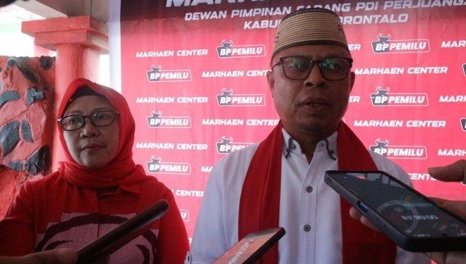 Sekretaris Daerah Kabupaten Gorontalo Roni Sampir usai mendaftar Bacabup di DPC PDIP Kabupaten Gorontalo, Senin (6/5/2024).(F. Abin/gopos)