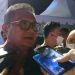 Wali Kota Gorontalo, Marten Taha, diwawancarai wartawan saat menghadiri peluncuran tahapan Pilkada 2024, 1 Mei 2024.
