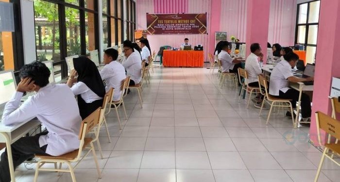 Pelaksanaan Tes tertulis anggota PPK se Kota Gorontalo.