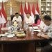Pertemuan Bupati Gorontalo Prof Dr Nelson Pomalingo dan Bupati Pohuwato H. Saipul Mbuinga dengan Menteri Pertanian RI Dr. H. Andi Amran Sulaiman, MP, Jumat (17/5/2024) di ruang kerja Menteri Pertanian yang difasilitasi ketua IKA UNHAS Gorontalo Dahlan Usman.
