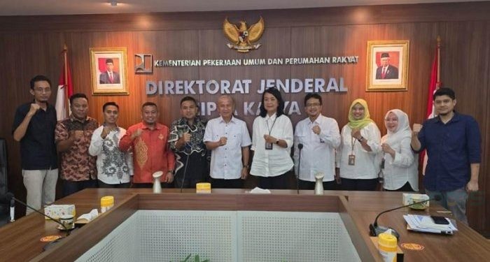 Bupati Pohuwato Saipul Mbuinga bersama rombongan saat mengunjungi Kementerian PUPR, Selasa (28/5/2024).