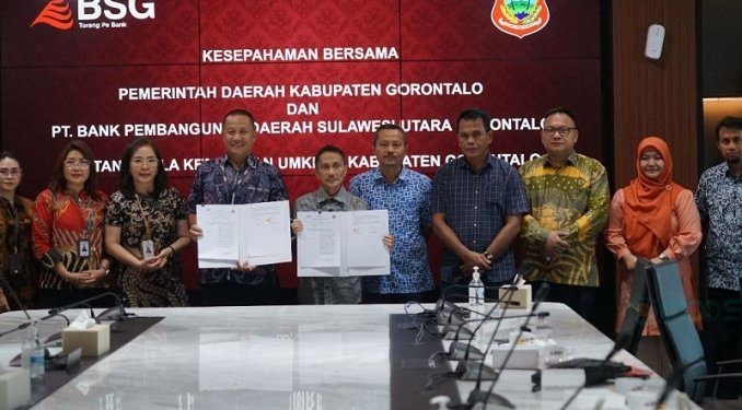 Bupati Gorontalo Nelson Pomalingo usai menandatangani kerjasama dengan Dirut BSG untuk kolaborasi peningkatan sektor pertanian utamanya petani jagung di Kabupaten Gorontalo.