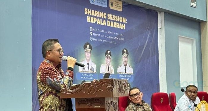 Marten Taha jadi Pembicara di Dies Natalis FIS Unhas