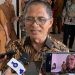 Capt: plh Walikota Ismail Madjid saat diwawancarai awak media digedung BPK RI Gorontalo. Senin (10/6/2024) (foto/jihan)