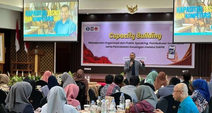 UMKM Gorontalo belajar Public Speaking dan Presentasi yang Menjual dari Ronal Hutagalung