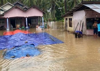 Banjir yang melanda dua desa di Kecamatan Marisa, Pohuwato.