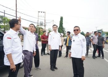 Walikota Gorontalo, Marten Taha meresmikan sejumlah proyek baik yang dibiayai dana pemulihan ekonomi nasional (PEN) maupun anggaran pendapatan belanja daerah (APBD).