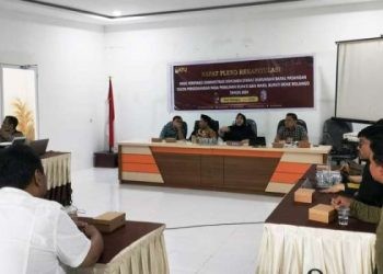 Rapat Pleno Verifikasi Administrasi Dokumen Syarat Dukungan Bakal Pasangan Calon Perseorangan pada Pemilihan Bupati dan Wakil Bupati Bone Bolango Tahun 2024, Sabtu (1-6-2024).
