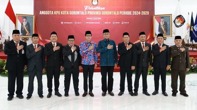 Lima Komisioner KPU Kota Gorontalo Resmi Dilantik