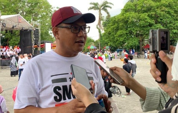 Sekretaris DPRD Kota Gorontalo NR Monoarfa saat diwawancarai awak media di lapangan Taruna Remaja Kota Gorontalo, Sabtu (8/6/2024) (Foto/jihan)