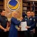 Merlan S. Uloli saat menerima rekomendasi dari DPP Partai NasDem untuk maju pada Pilkada 2024