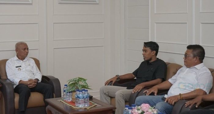 Bupati Surya saat audiensi dengan SMSI Asahan.