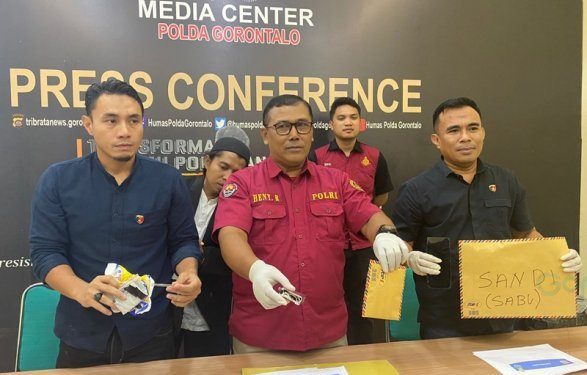 Barang bukti narkoba jenis sabu saat ditunjukkan pada konferensi pers di Polda Gorontalo, Kamis (6/6/2024).