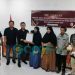 Bakal Pasangan Calon (Bapaslon) Amran Mustapa dan Irwan Mamesa (AMIN) memasukkan perbaikan kedua dokumen syarat dukungan perseorangan, Rabu malam (17-7-2024).