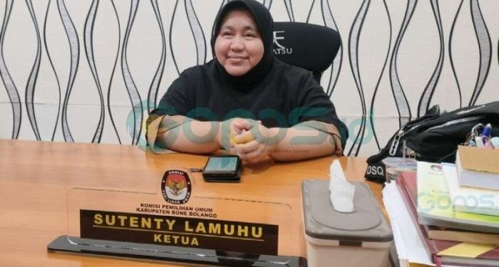 Ketua KPU Bone Bolango, Sutenti Lamuhu dikonfirmasi, Rabu (17-7-2024).