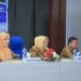 Wakil Bupati Pohuwato, Suharsi Igirisa, Memberikan Sambutan Pembukaan Rapat Koordinasi Evaluasi Pelaporan Tim Percepatan Penurunan Stunting (TPPS) Semester I dan Rembuk Stunting Kabupaten Pohuwato Tahun 2024 , berlangsung di Aula Dinas PU, Selasa (16/07/2024).