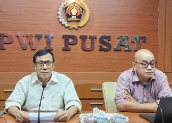 Rapat Pleno Diperluas yang dihadiri oleh Ketua Umum PWI, Hendry Ch. Bangun dimana mengganti struktur pengurus harian di tubuh PWI Pusat.