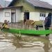 Situasi banjir di kawasan pesisir danau limboto. Banyak warga di lokasi tersebut belum tersalurkan makanan.