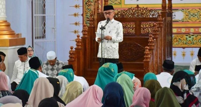 Bupati, Saipul Mbuinga menuju Mess Haji dan akan bergabung dengan Kelompok Terbang (kloter) 12 Provinsi Gorontalo pada musim haji tahun 2024.