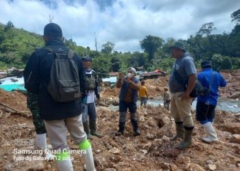Proses penertiban lokasi tambang rakyat Suwawa Timur, Kamis (18/7/2024). (Foto Istimewa)