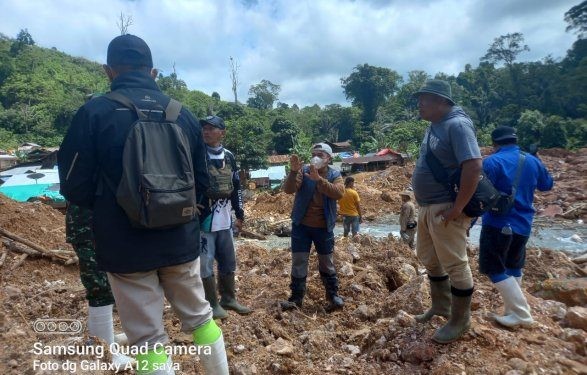 Proses penertiban lokasi tambang rakyat Suwawa Timur, Kamis (18/7/2024). (Foto Istimewa)