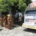 Wakil Bupati Pohuwato Suharsi Igirisa disela-sela pelepasan bantuan untuk korban banjir di Kota Gorontalo, Selasa (16/7/2024).(Foto Yusup/gopos)