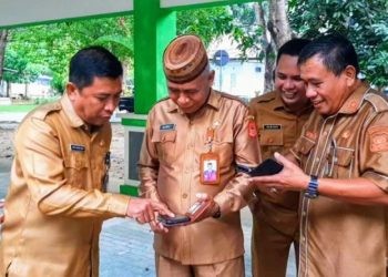 Handphone sejumlah ASN di Pemkab Gorontalo disidak untuk memastikan tidak terlibat judi online.