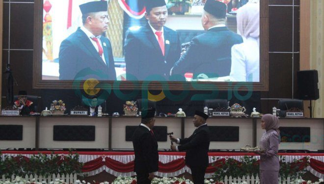 Faisal Yunus dipilih menjadi Ketua DPRD sementara di rapat paripurna pelantikan anggota DPRD Periode 2024-2029, Rabu (14-8-2024).