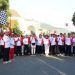Pj Gubernur Gorontalo Rudy Salahuddin melepas peserta jalan sehat dalam rangka pencanangan HUT ke-79 RI, Kamis (1/8/2024). (Foto : Haris)