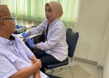 Pasangan Calon Bupati Bone Bolango dan Calon Wakil Bupati Bone Bolango Ismet Mile-Risman Tolingguhu (IRIS) melaksanakan pemeriksaan kesehatan di Rumah Sakit Toto, Bone Bolango, Jumat Pagi (30-8-2024).