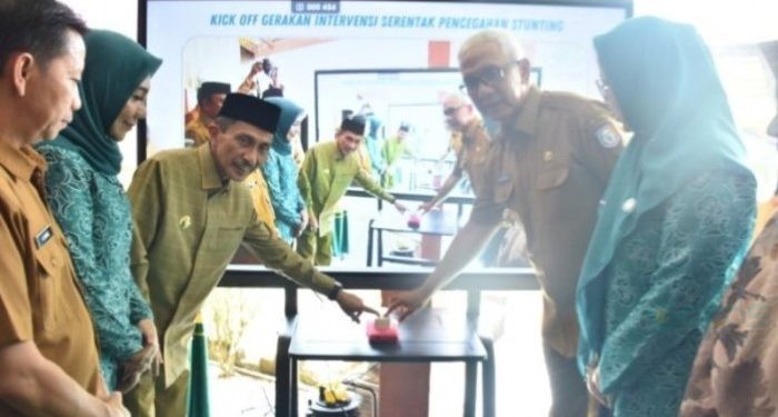 BUpati Gorontalo, Nelson Pomalingo bersama Pj Gubernur Gorontalo, Rudy Salahudin saat lounching Lapak Sate. (Foto:Istimewa)