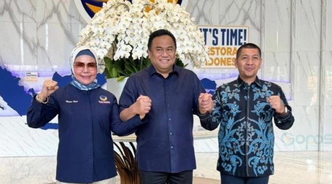 Rachmat Gobel bersama pasangan Merlan Uloli dan Syamsu Botutihe untuk maju ke Pilkada Bone Bolango.