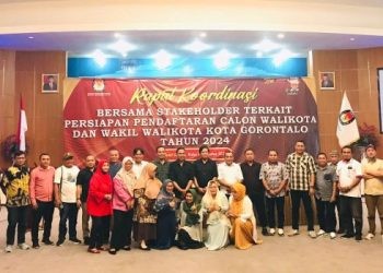 Foto Rapat Koordinasi bersama stakeholder terkait persiapan pendaftaran calon Walikota dan Wakil Walikota  Kota Gorontalo2024 di Hotel Damhil UNG (Rabu/14/8/2024) Rama/Gopos